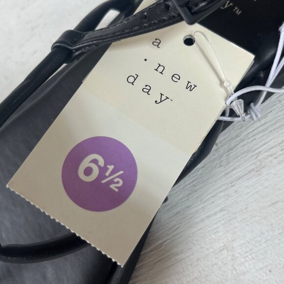 A New Day Tiffany Sandals Womens Size 6.5 Black New Memory Foam - Picture 7 of 9